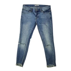 FREE PEOPLE Distressed Step Raw Hem Skinny Jeans Womens size 27